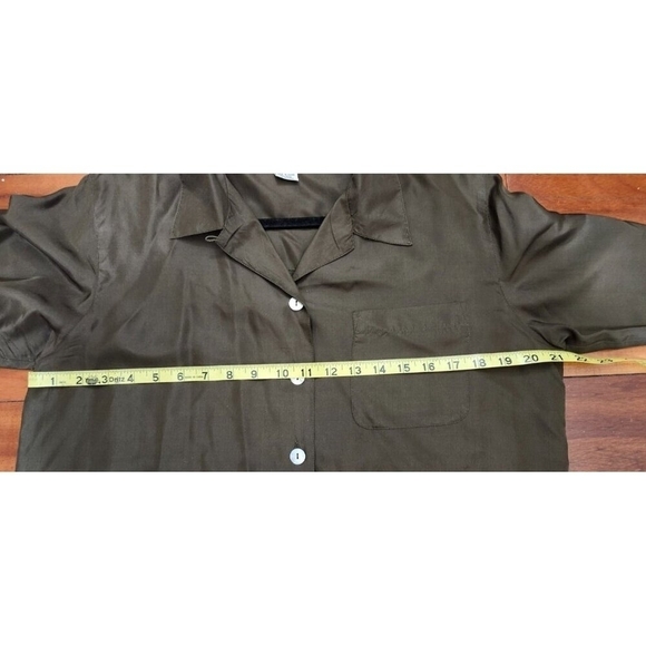 Petite Sophisticate Women's Long Sleeve 100% Silk Blouse, Split Hem, size M - Picture 8 of 9